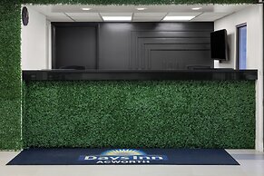 Days Inn by Wyndham Acworth