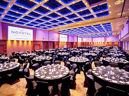 Novotel London West