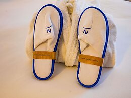 Novotel London West