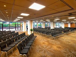 Novotel London West