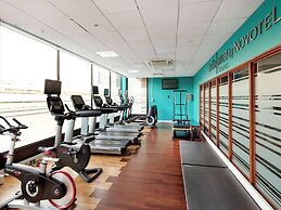 Novotel London West