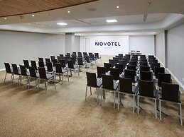 Novotel London West
