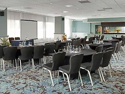 Novotel London West