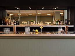 Novotel London West
