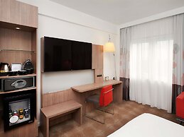 Novotel London West
