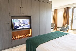 M Hotel - Different Hotels