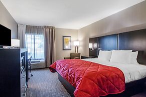 Greenstay Inn & Suites CourtView