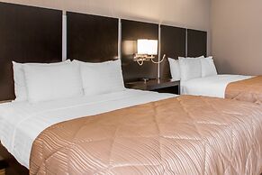 Greenstay Inn & Suites CourtView