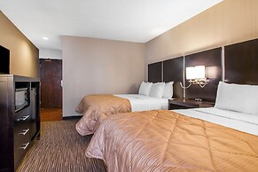 Greenstay Inn & Suites CourtView