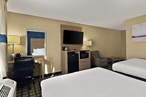 Clarion Pointe Bloomington – Normal near I-55 and University