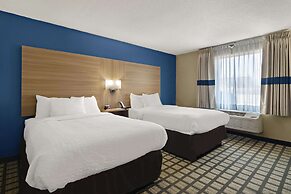 Clarion Pointe Bloomington – Normal near I-55 and University