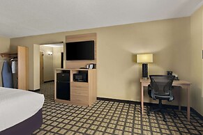Clarion Pointe Bloomington – Normal near I-55 and University