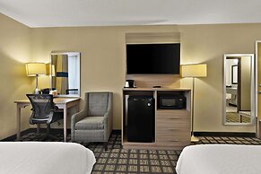 Clarion Pointe Bloomington – Normal near I-55 and University