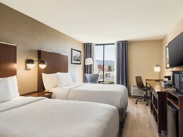 Four Points by Sheraton San Francisco Bay Bridge