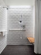 Four Points by Sheraton San Francisco Bay Bridge