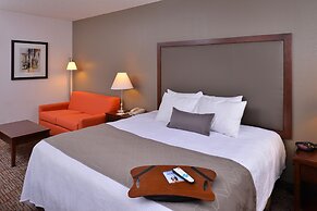 Best Western Plus Wichita West Airport Inn