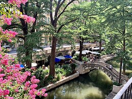 Omni La Mansion del Rio