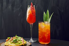 Pullman Paris Montparnasse Hotel