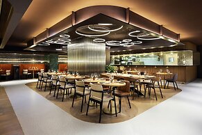 Pullman Paris Montparnasse Hotel