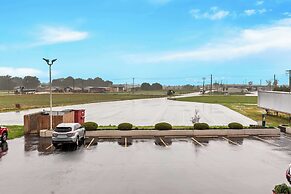 Red Lion Inn & Suites Pontoon Beach