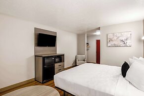 Red Lion Inn & Suites Pontoon Beach