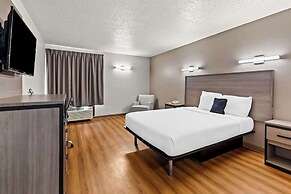 Red Lion Inn & Suites Pontoon Beach