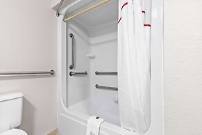 Red Lion Inn & Suites Pontoon Beach