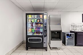 Red Lion Inn & Suites Pontoon Beach