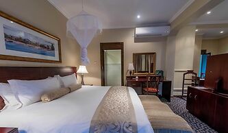 Sunbird Capital Hotel