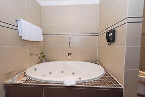 Sunbird Capital Hotel