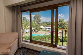 Sunbird Capital Hotel