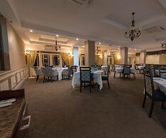 Sunbird Capital Hotel