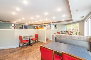 Holiday Inn Express & Suites Bradenton West by IHG