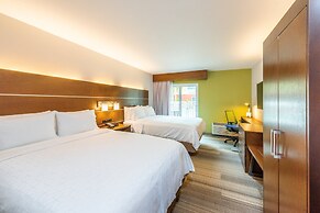 Holiday Inn Express & Suites Bradenton West by IHG