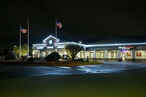 Clarion Hotel Detroit Metro Airport