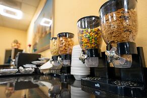 Clarion Hotel Detroit Metro Airport