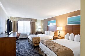 Clarion Hotel Detroit Metro Airport