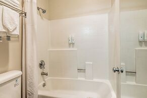 Quality Inn Near Mammoth Mountain Ski Resort