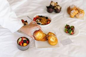 Sheraton Grand Los Angeles