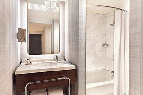 Sheraton Grand Los Angeles