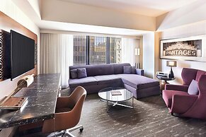 Sheraton Grand Los Angeles