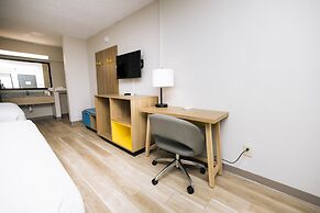 Days Inn by Wyndham Cincinnati East