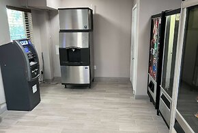 Days Inn by Wyndham Cincinnati East