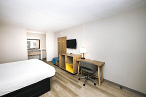 Days Inn by Wyndham Cincinnati East