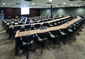 Ramkota Hotel & Conference Center