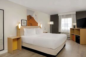 Spark by Hilton Rock Springs