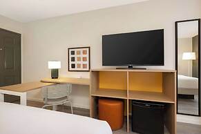 Spark by Hilton Rock Springs