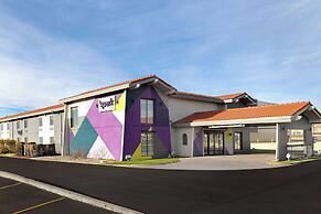 Spark by Hilton Rock Springs