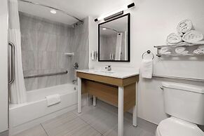 Spark by Hilton Rock Springs