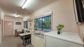 Tumut Farrington Motel